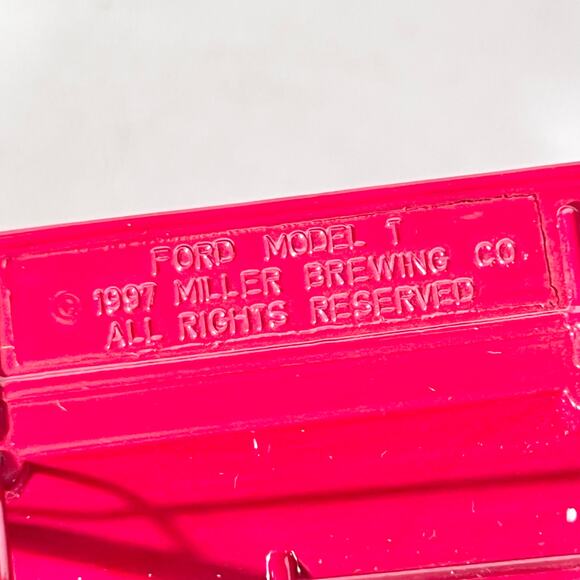 Franklin Mint 1913 Ford Model T Miller Beer Truck Barrels 1:16 Scale Red 1997 - Picture 16 of 16